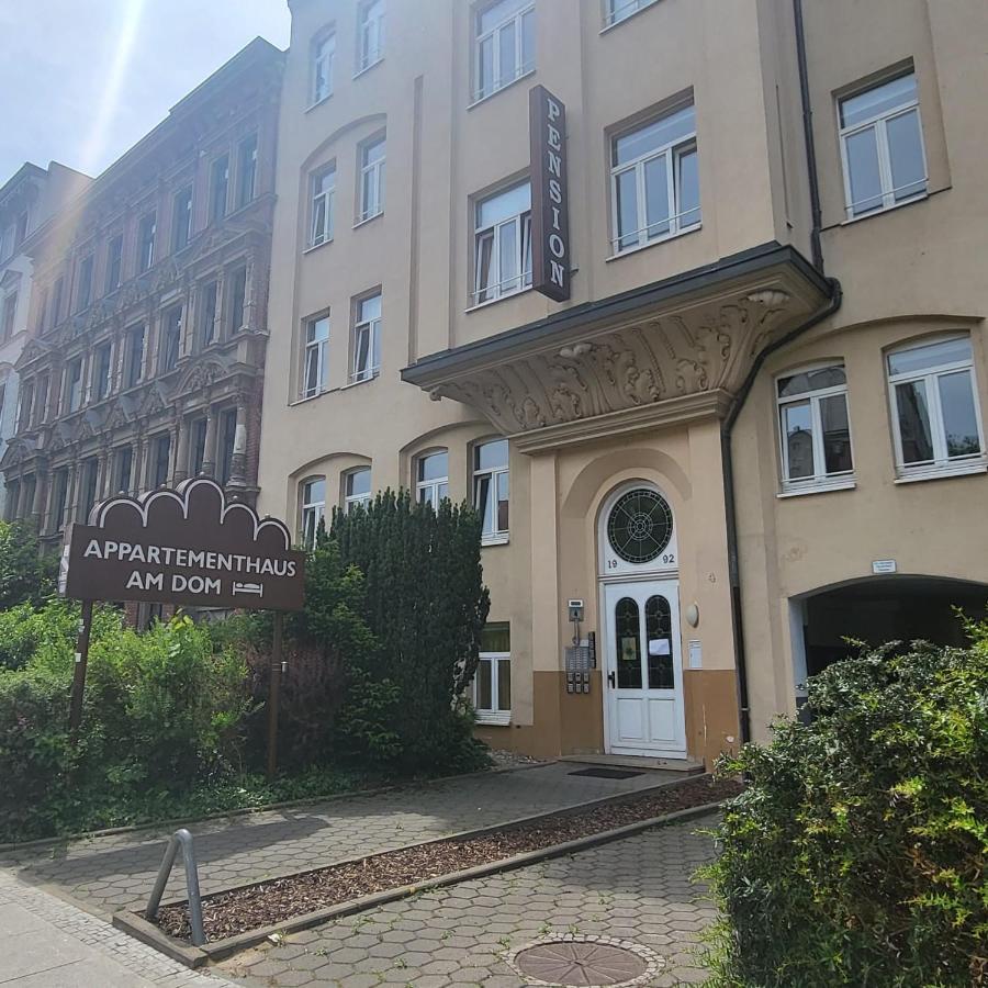 Apartment Am Dom Halle  Ngoại thất bức ảnh