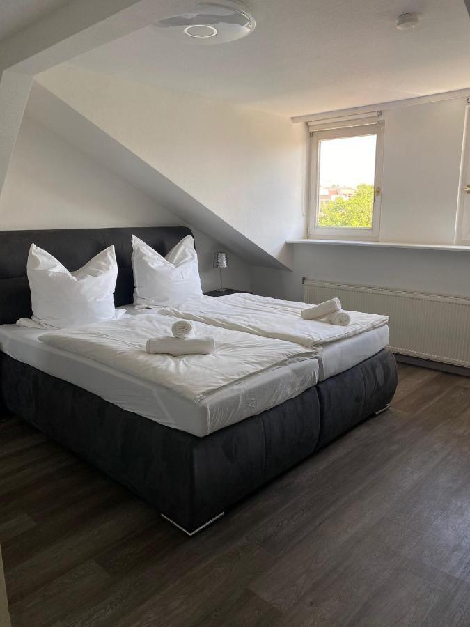 Apartment Am Dom Halle  Ngoại thất bức ảnh